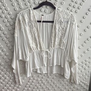 Free People Embroidered Front Tie Blouse. Worn once! Sz small perfect condition!